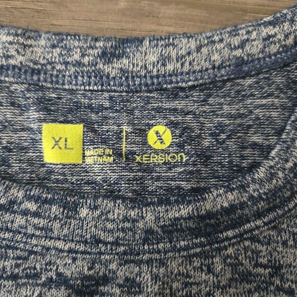 Workout top - Picture 3 of 4